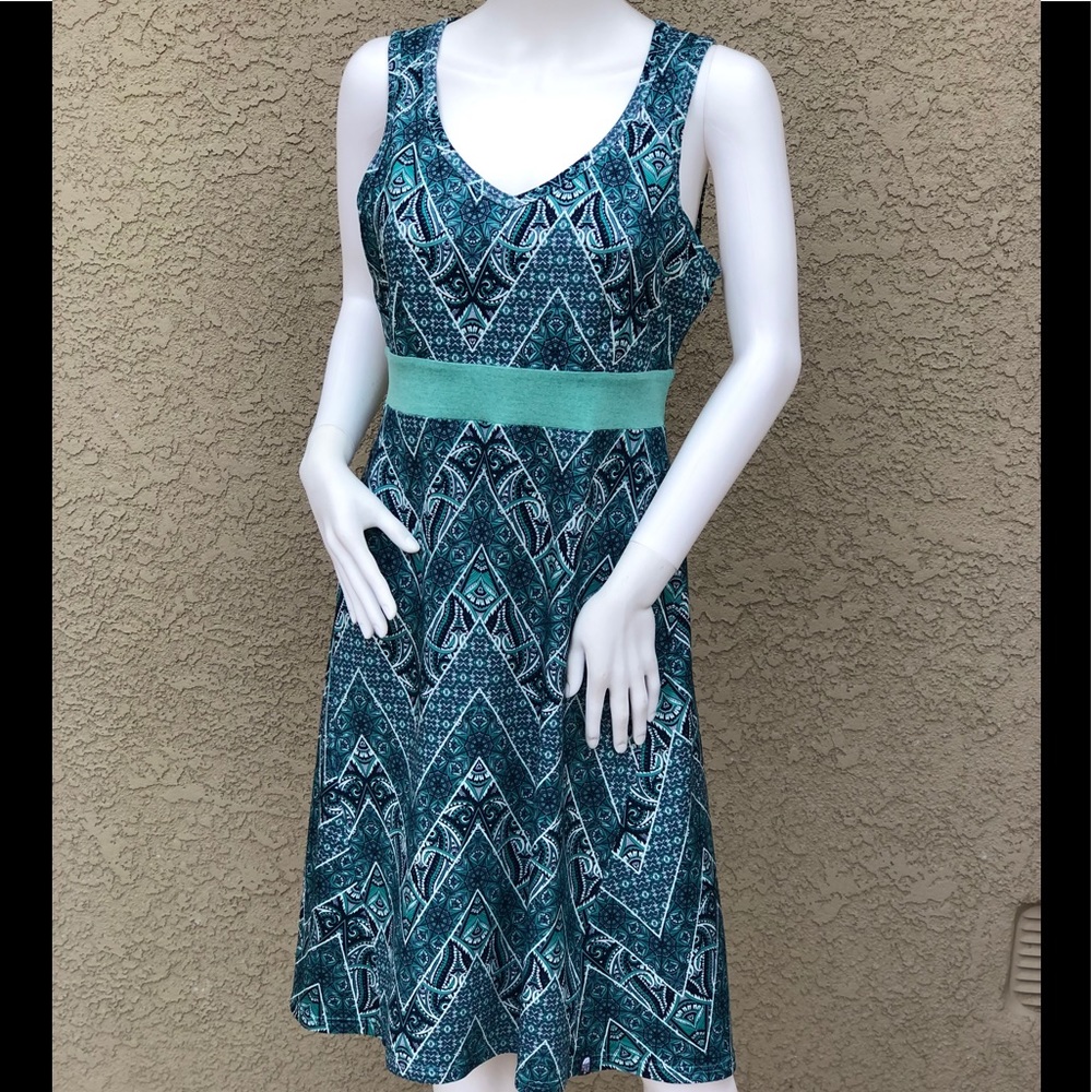 The North Face Flashdry Dress Sz M